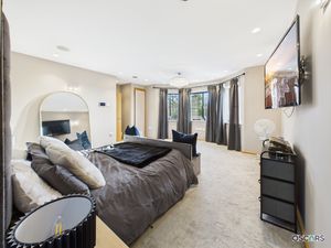 Photo 23- click for photo gallery